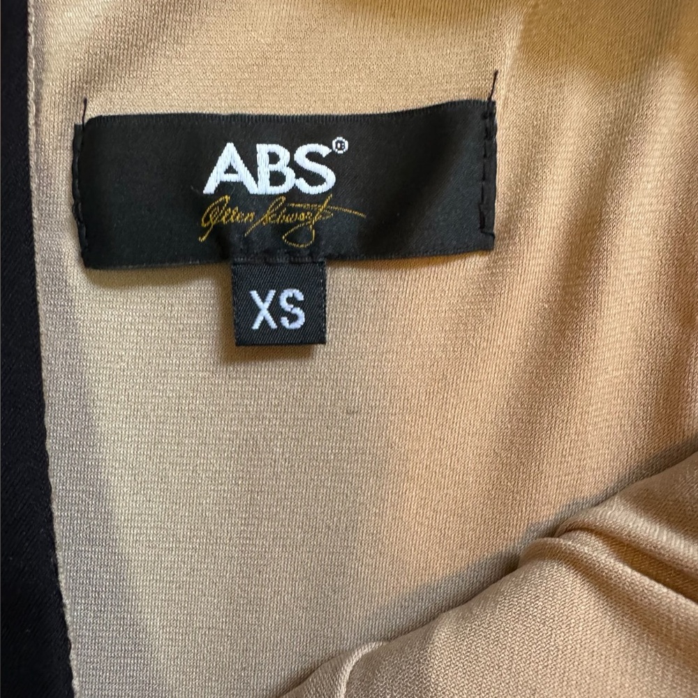 ABS Dress - Picture 4 of 9